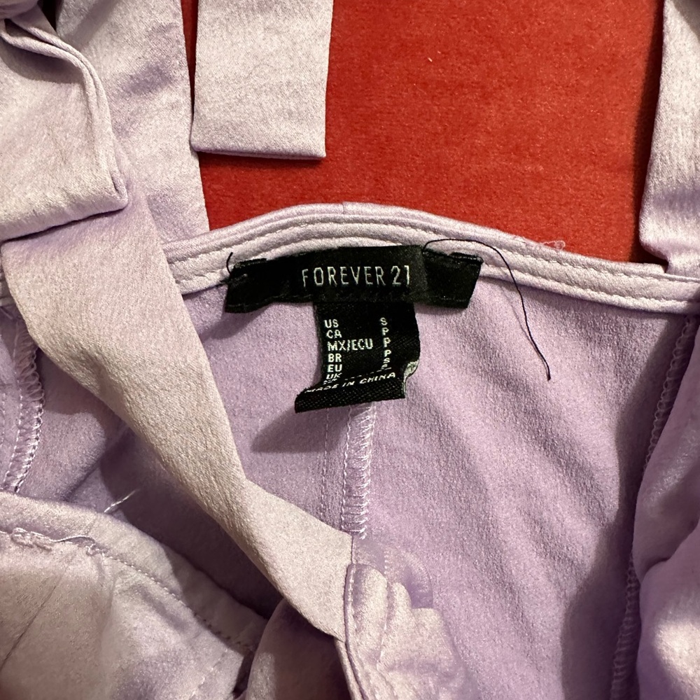 F21 top - Picture 2 of 4